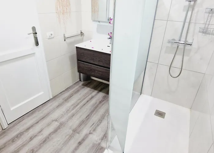 203 Gigantes 2 Bedrooms New شقة